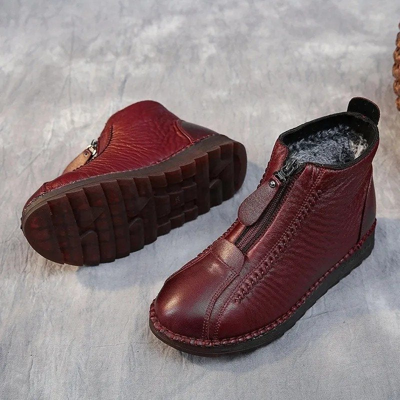 أحذية مضادة للانزلاق من جلد صناعي: أناقة وأمان في الحياة اليومية