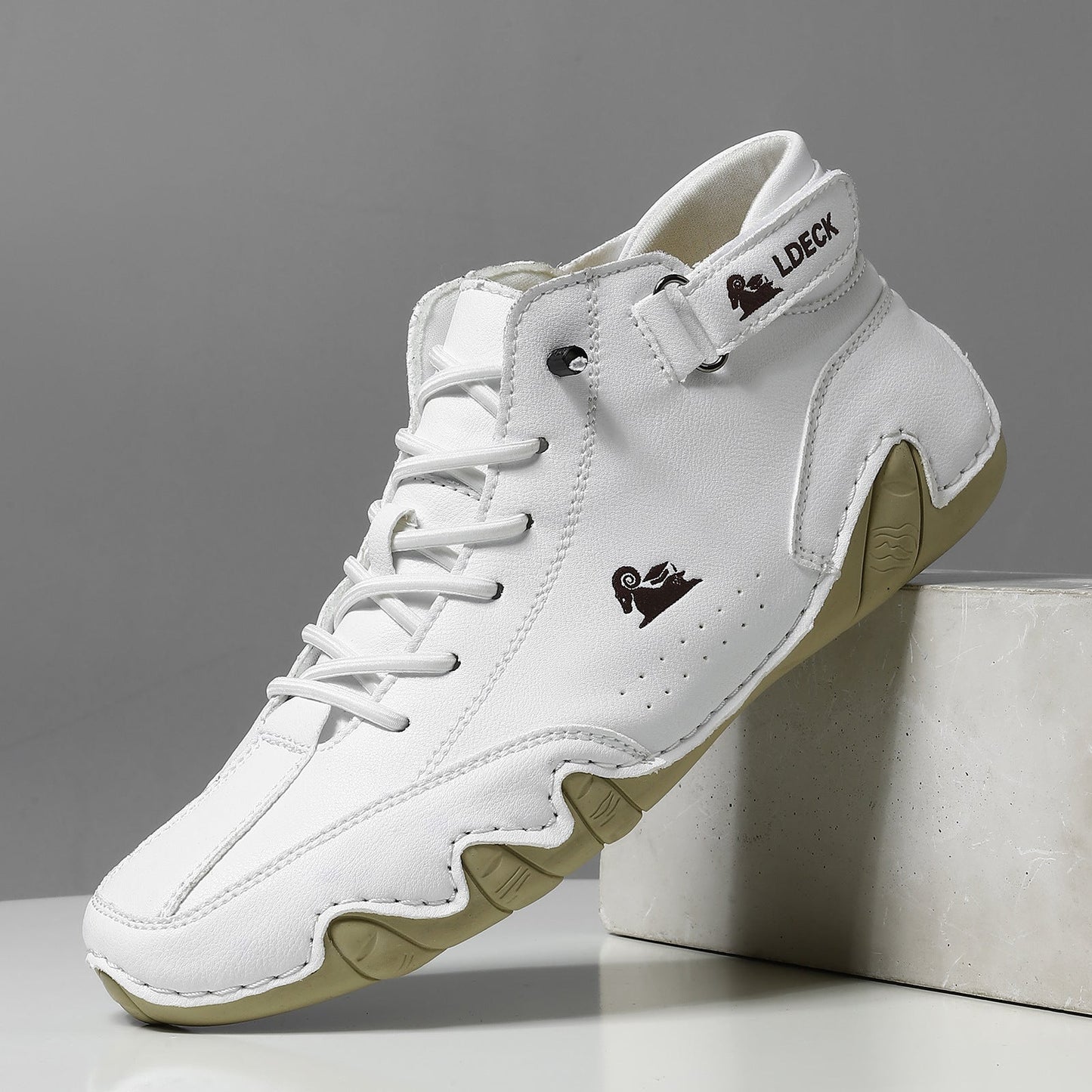 ZoliLDeck - Wasserdichte und atmungsaktive orthopädische Schuhe